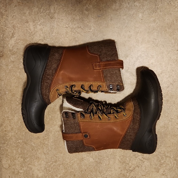 Womens Brown Leather North Face Snow Boots - Picture 8 of 14